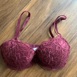 Victoria’s Secret pink bra